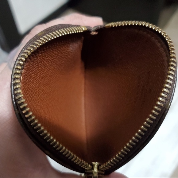 Louis Vuitton Panda Round Coin Case - Picture 7 of 8